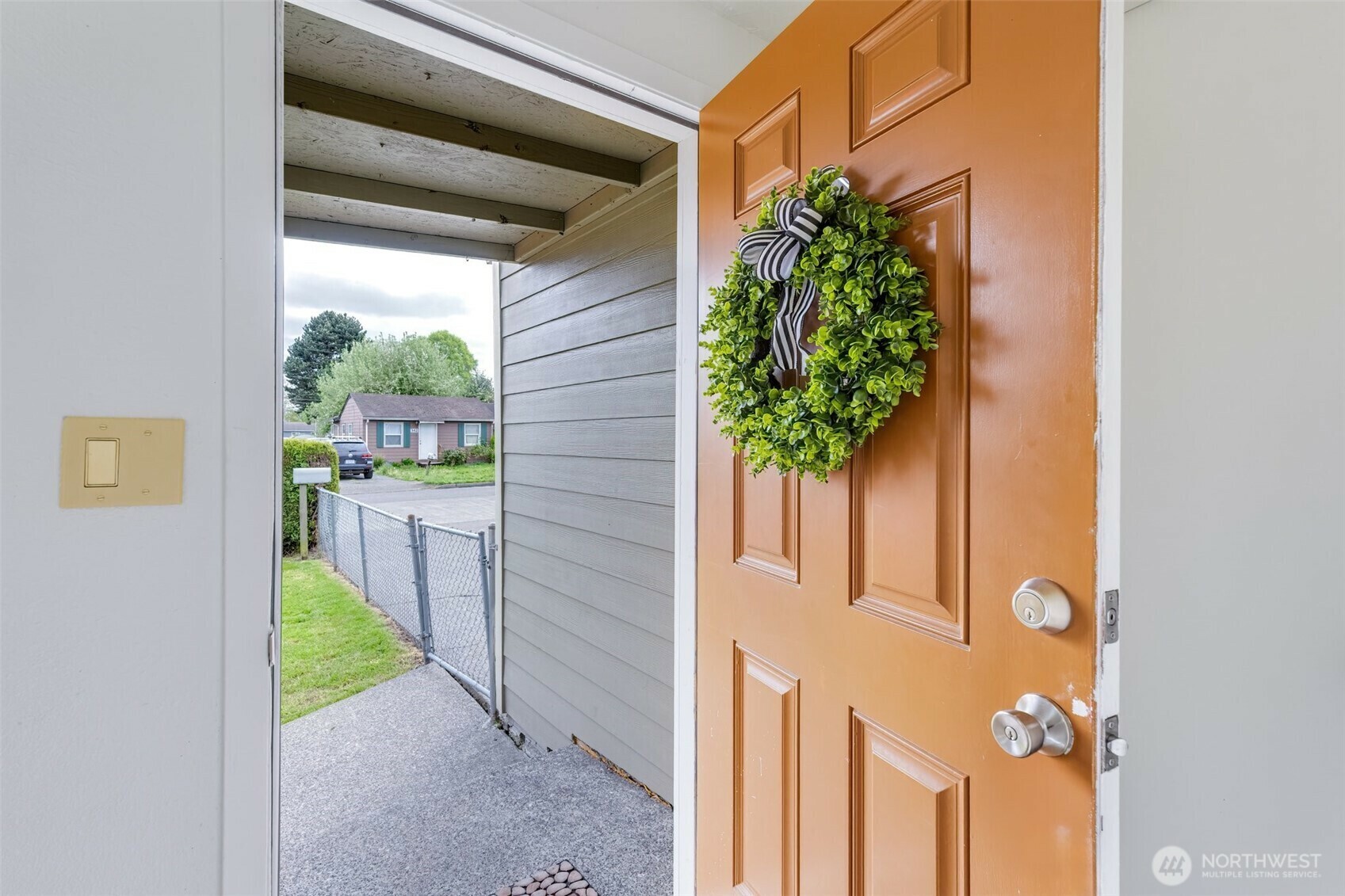 Property Photo: 347 Colorado Street WA 98632