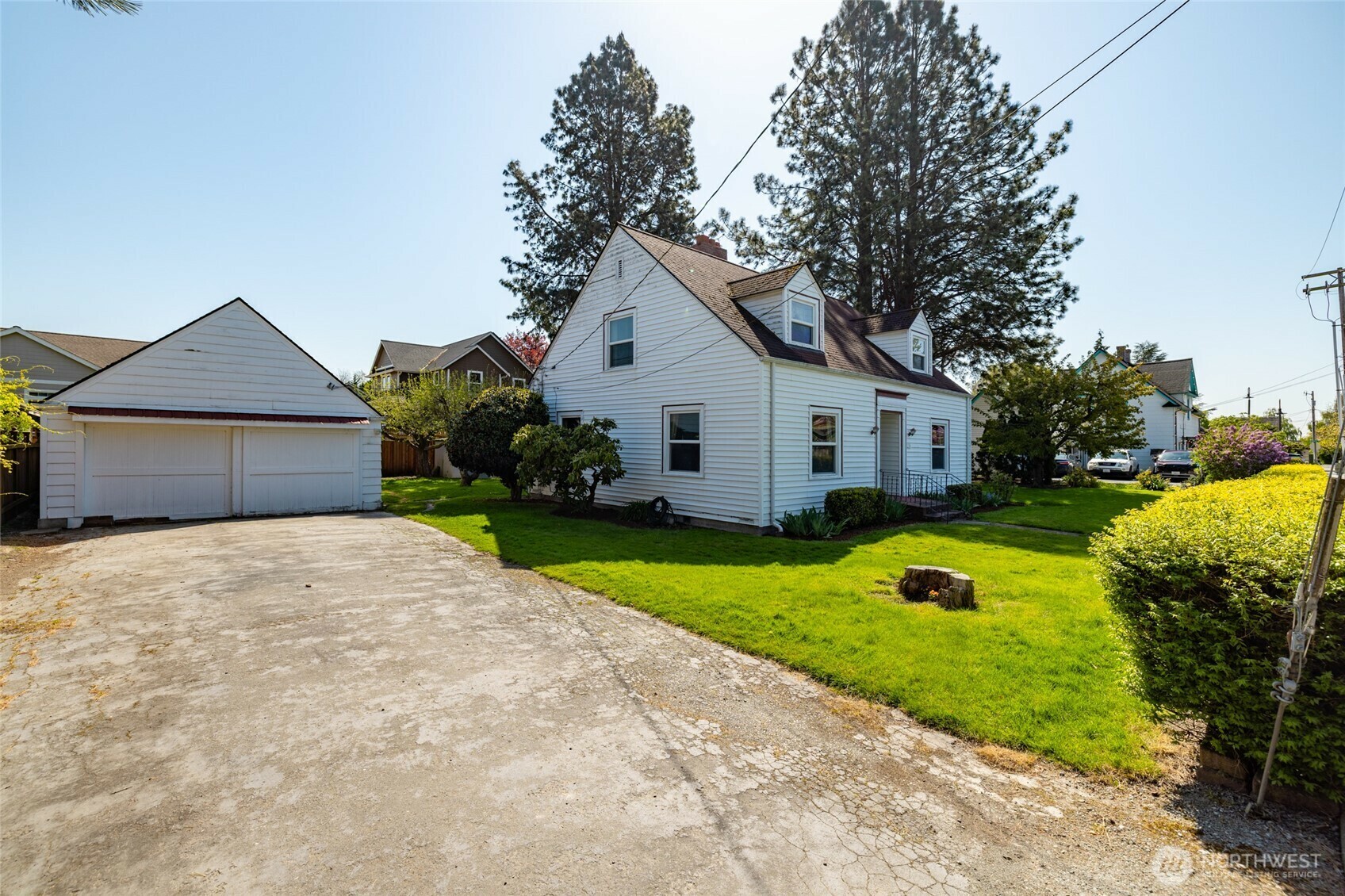 Property Photo: 114 N 6th Street WA 98257