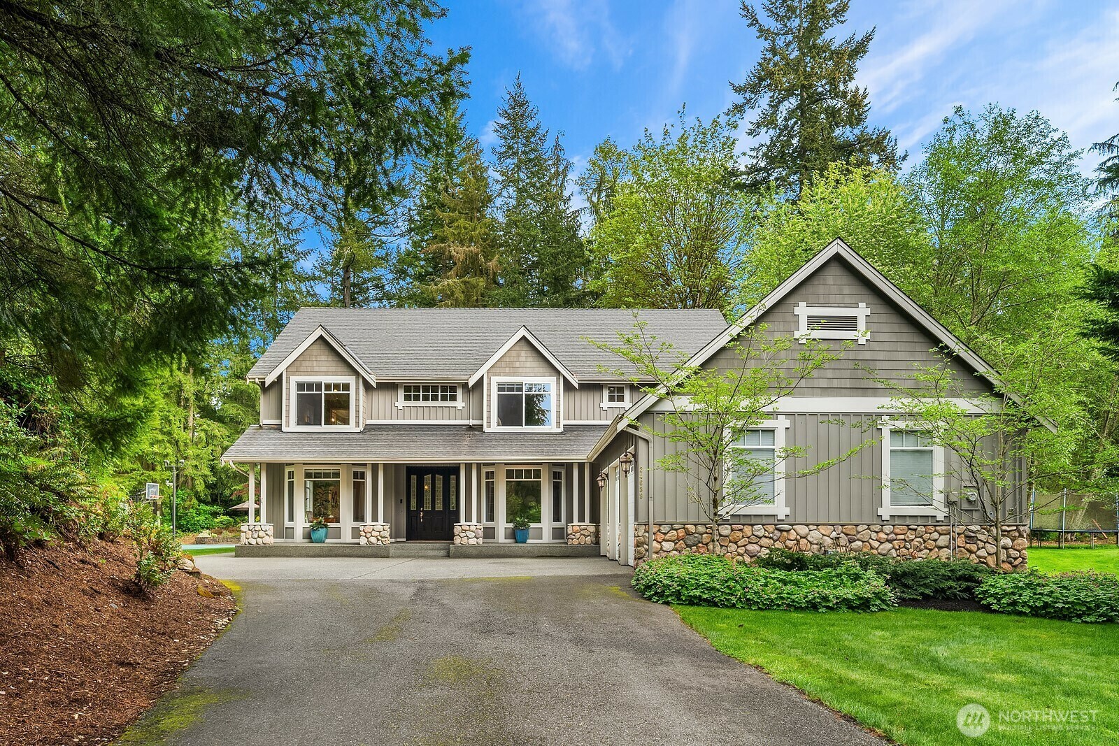 Property Photo: 24639 NE 72nd Street WA 98053