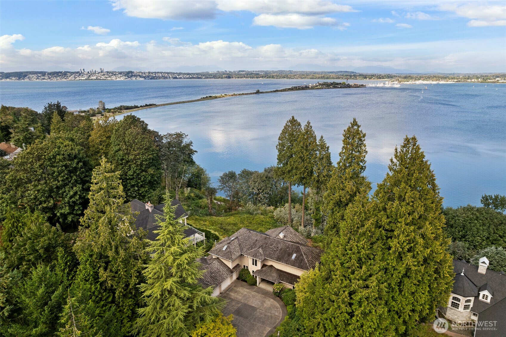 Property Photo: 9104 Pintail Loop WA 98230