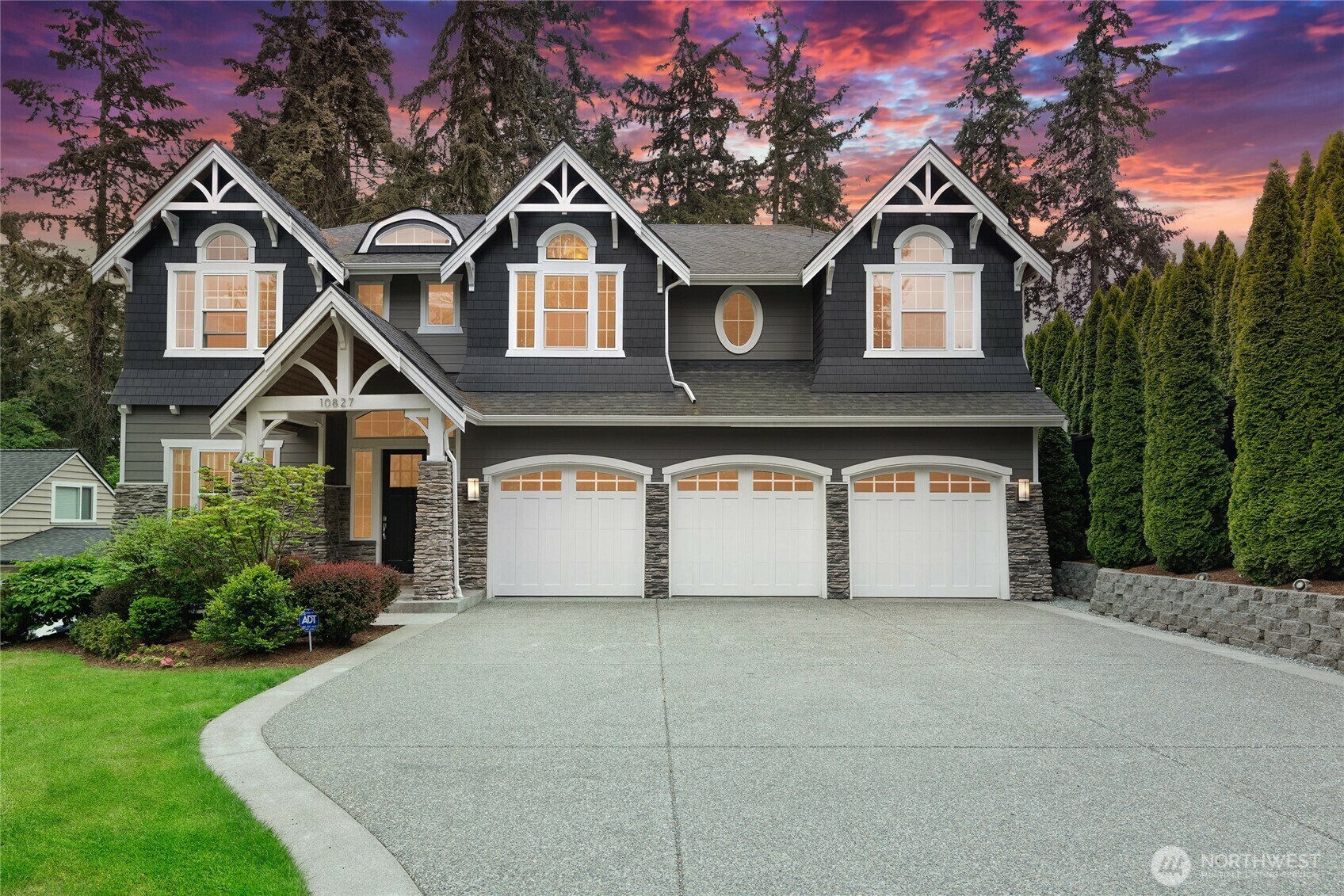 10827 SE 14th Street  Bellevue WA 98004 photo