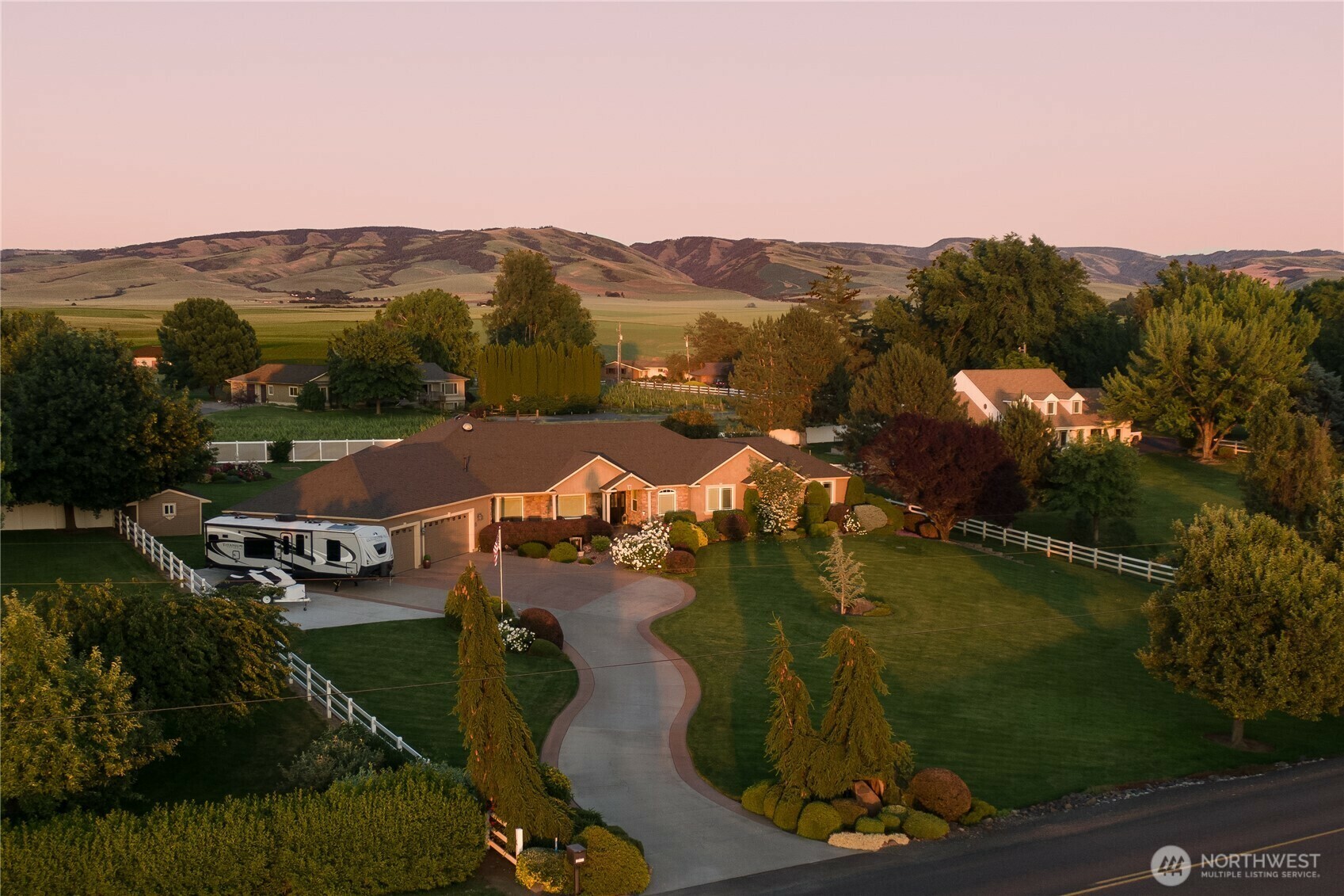 Property Photo: 2961 Kendall Road WA 99362