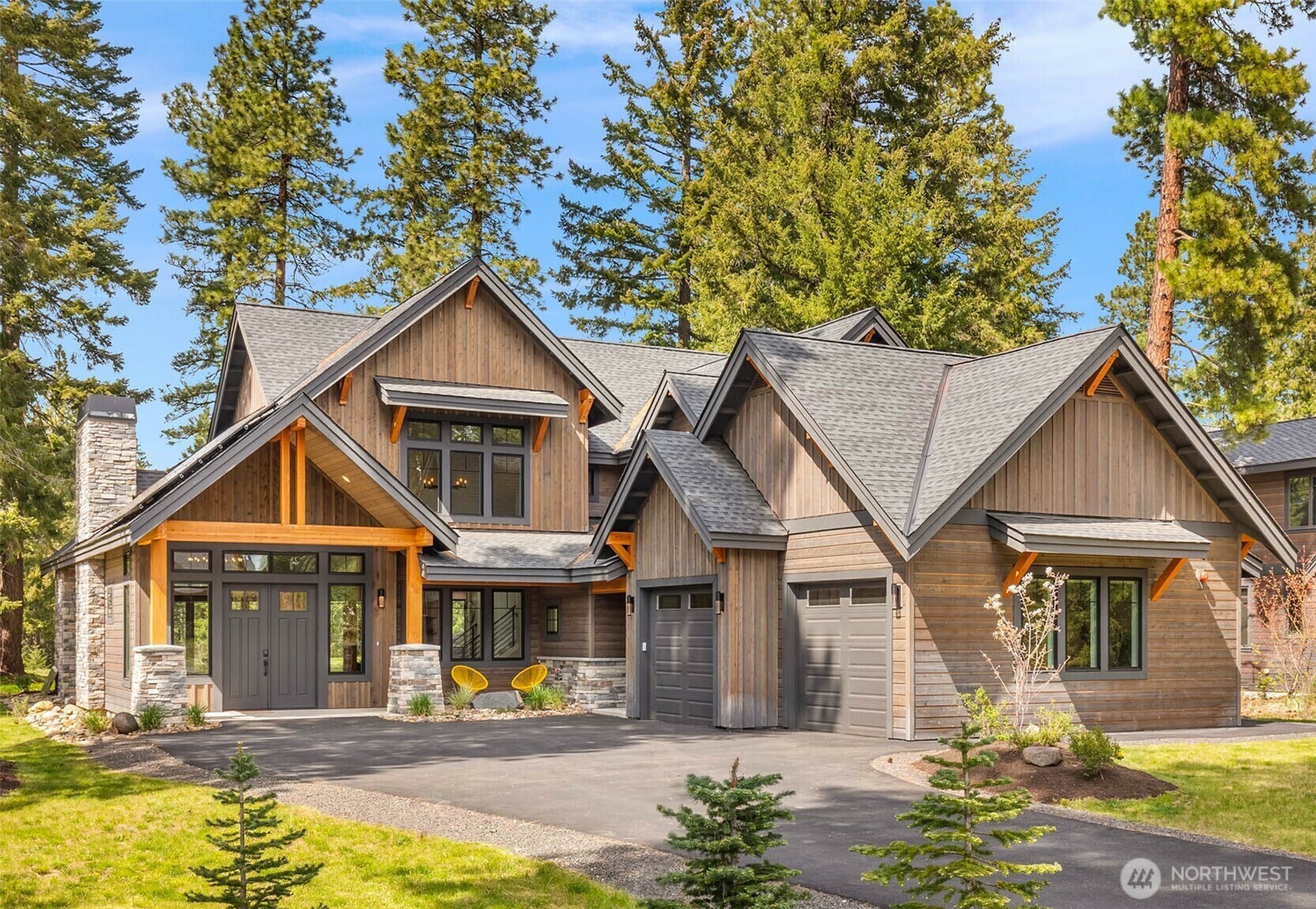 Property Photo: 311 Maple Leaf Loop WA 98922