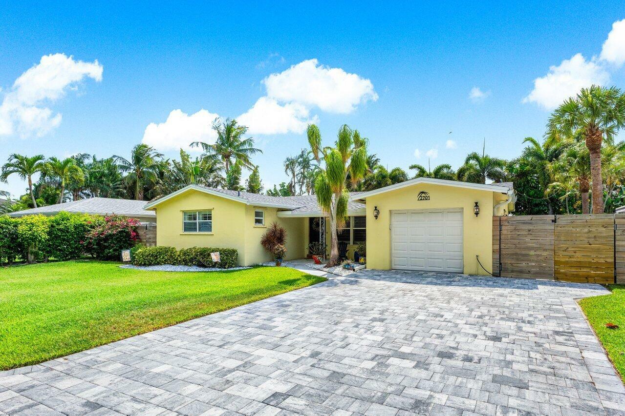 Property Photo: 2701 SW 4th Street FL 33435