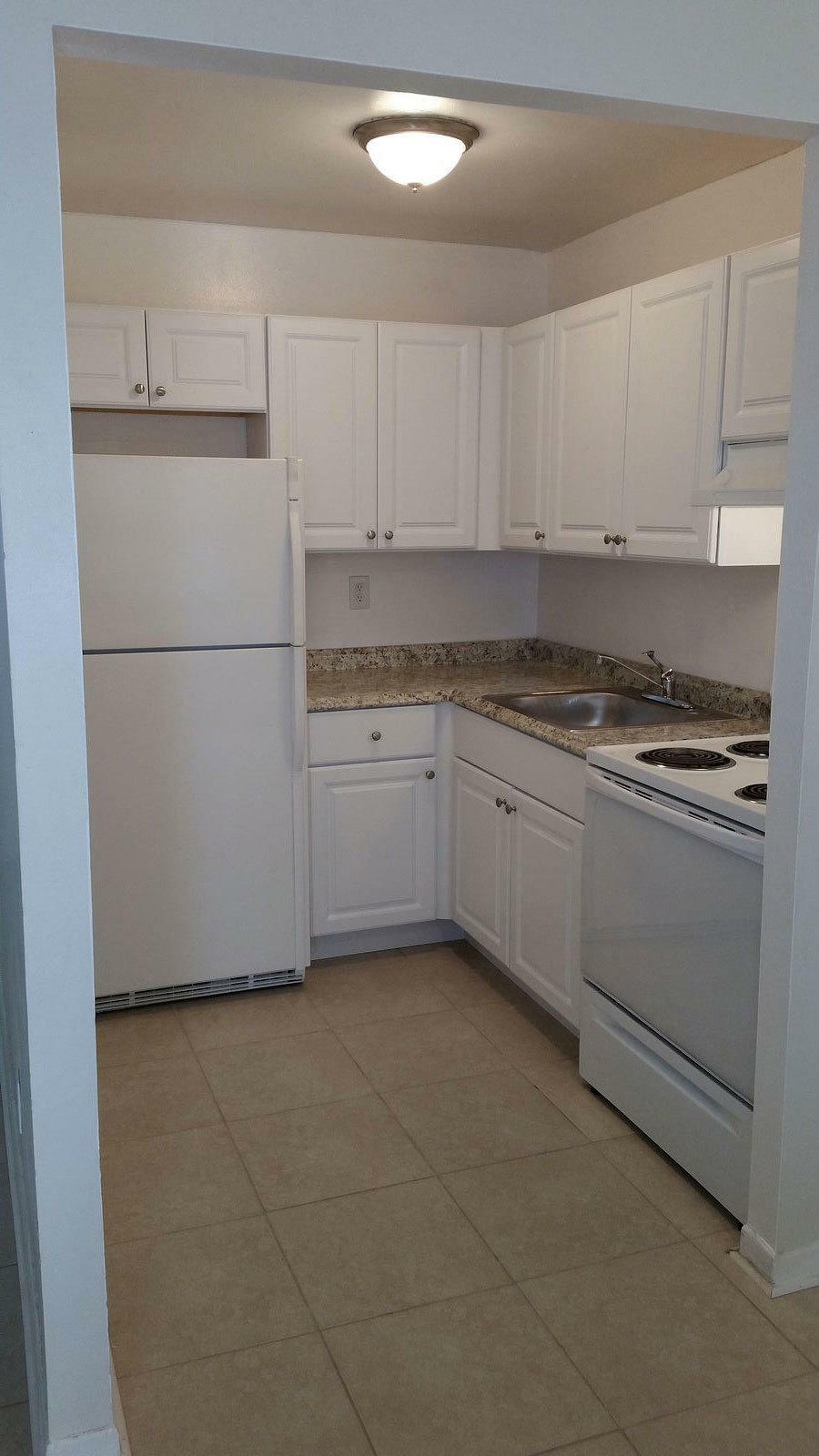 Property Photo: 2847 Fillmore Street 403 FL 33020