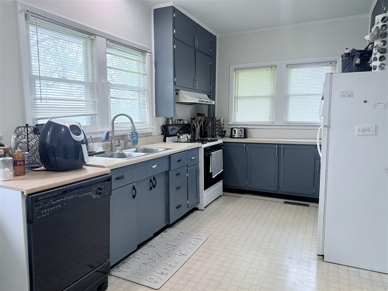 Property Photo: 101 Hiseville Coral Hill Street KY 42141