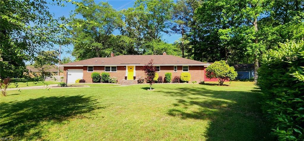 Property Photo: 2201 Battery Park Rd VA 23323