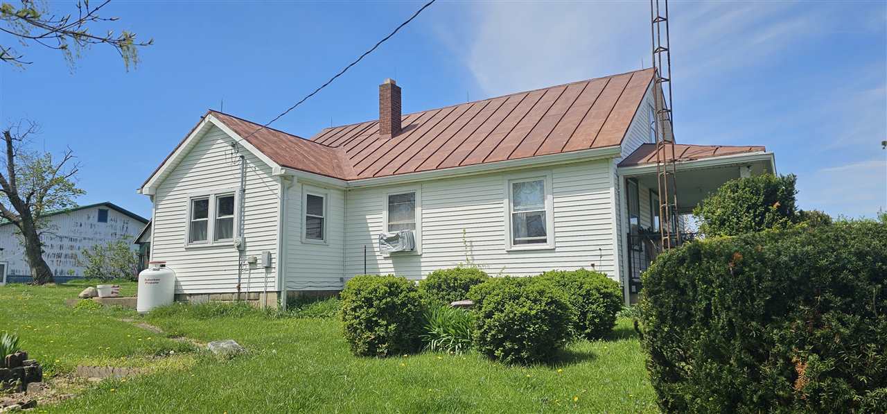 Property Photo: 5552 N Mineral Springs Road IN 47345
