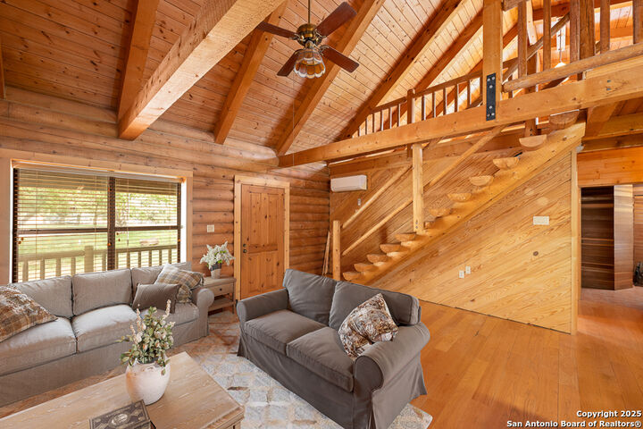 463 Woodland  Fredericksburg TX 78624 photo