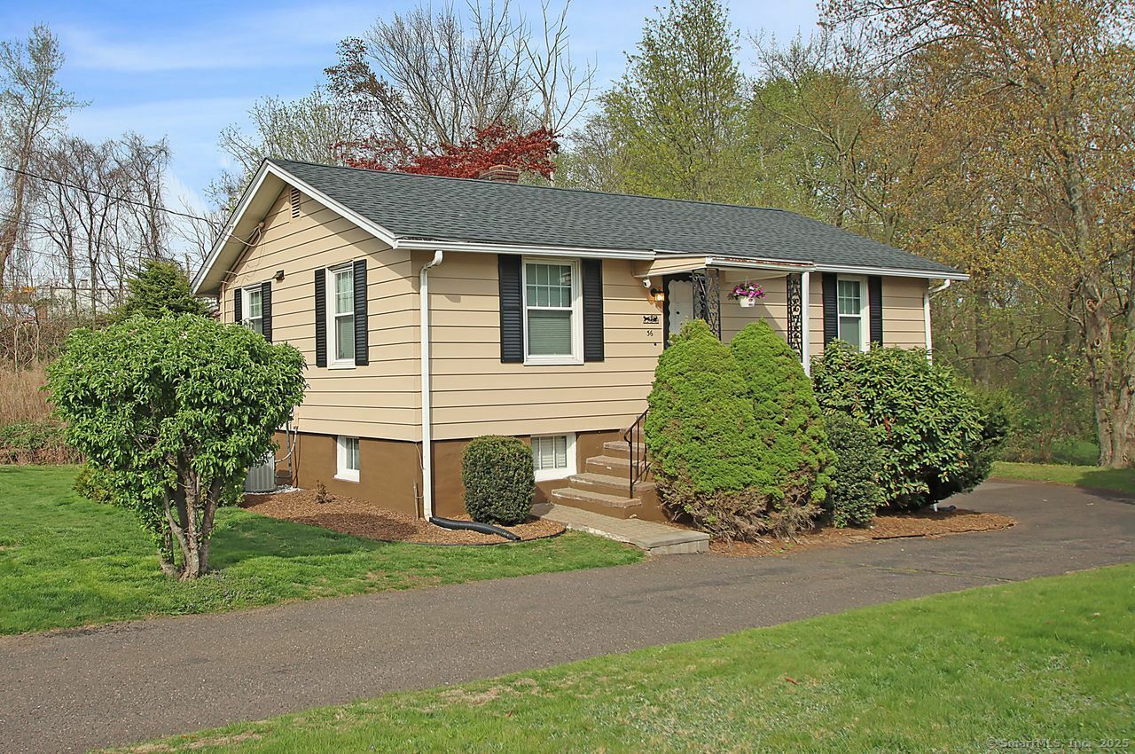Property Photo: 36 Hart Avenue CT 06450