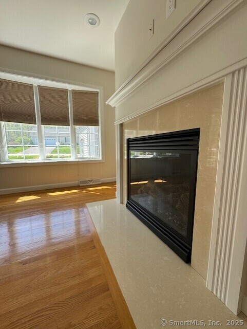 Property Photo:  18 Looking Glass Circle  CT 06382 