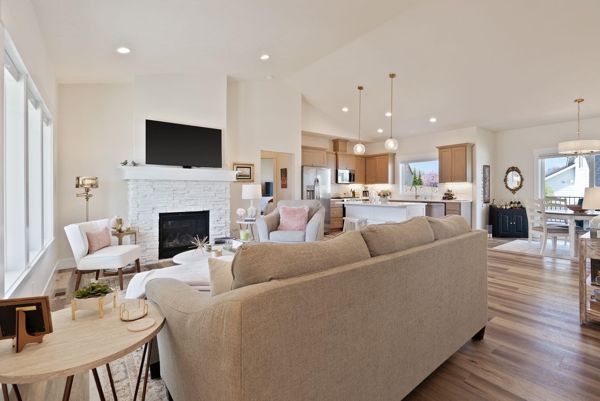 Property Photo: 2108 W Caden Ave WA 99208