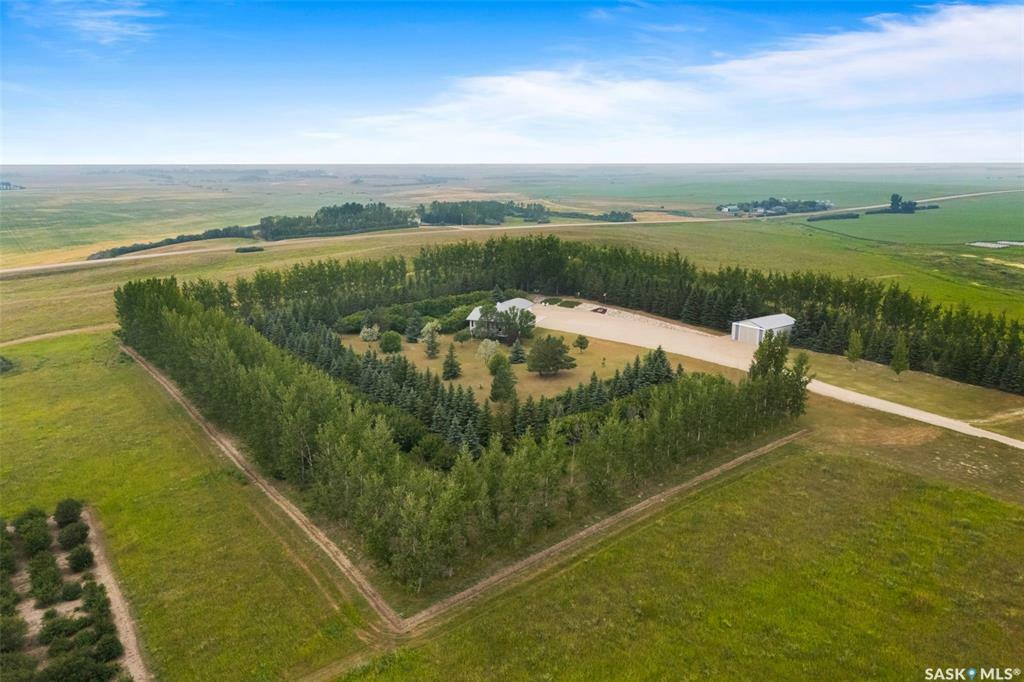 Property Photo: Rural Address SK S4L 5B1