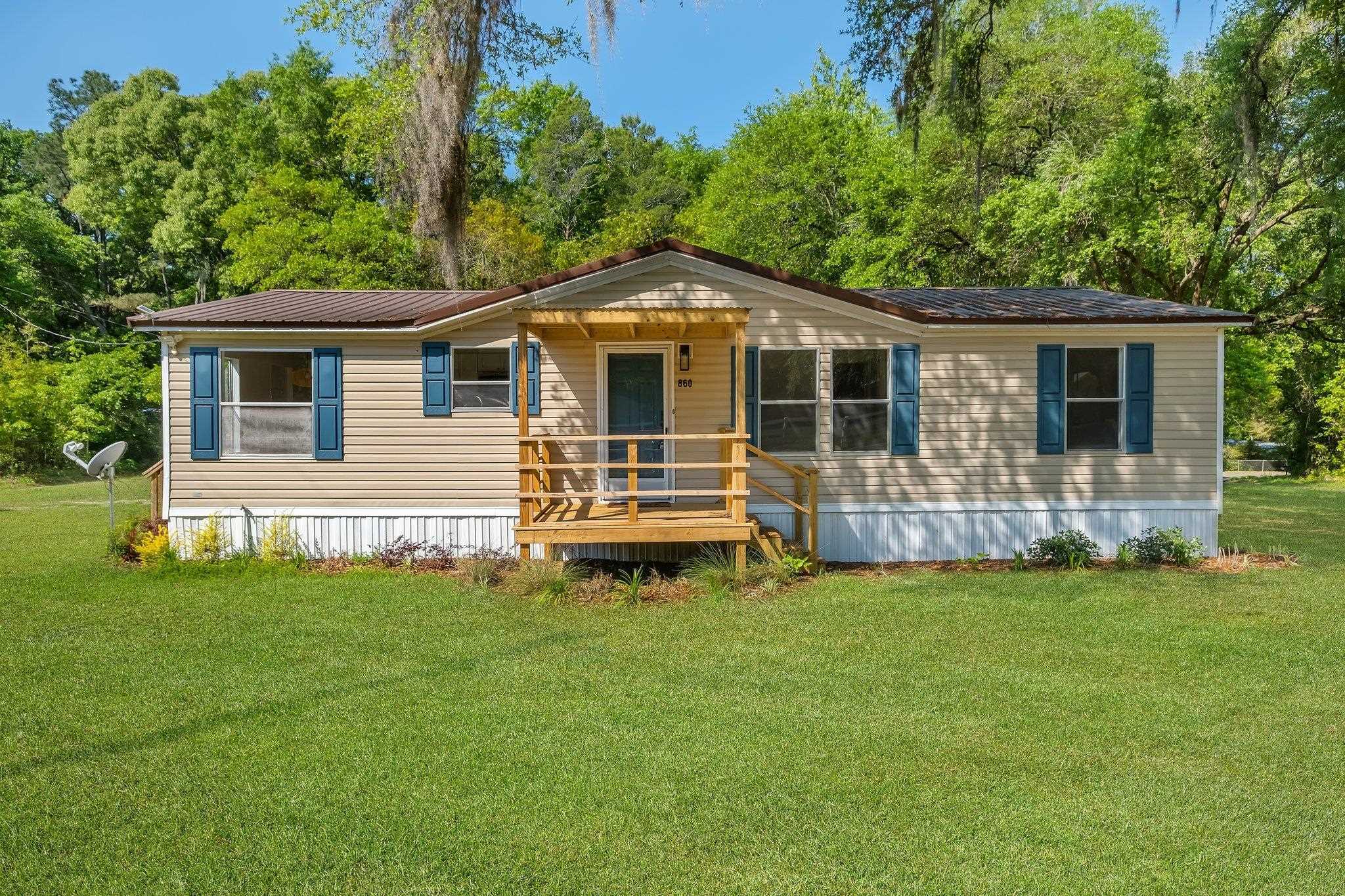 Property Photo: 860 Drake Acres Road FL 32351