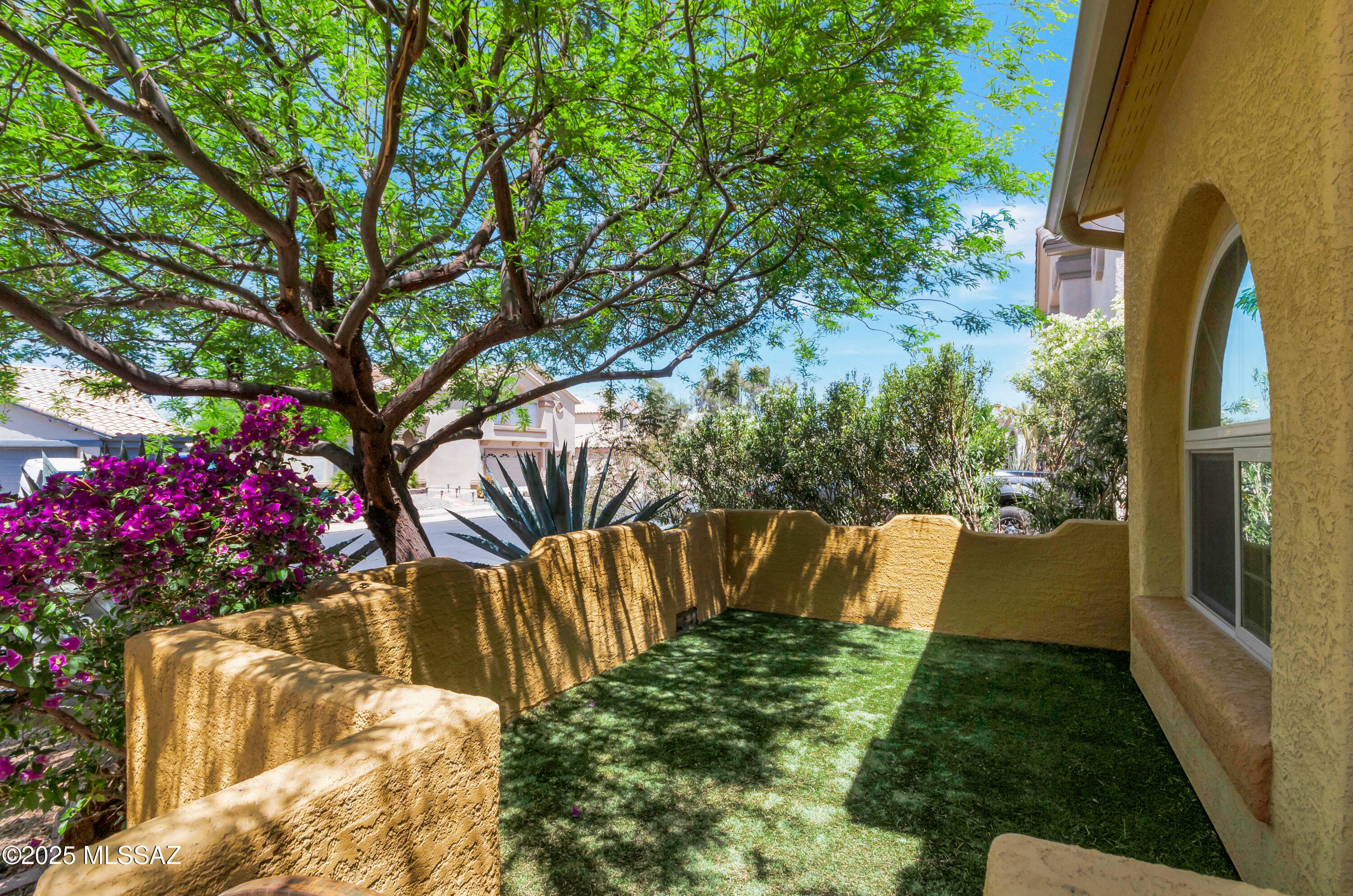 Property Photo: 8390 N Poudre Drive AZ 85743