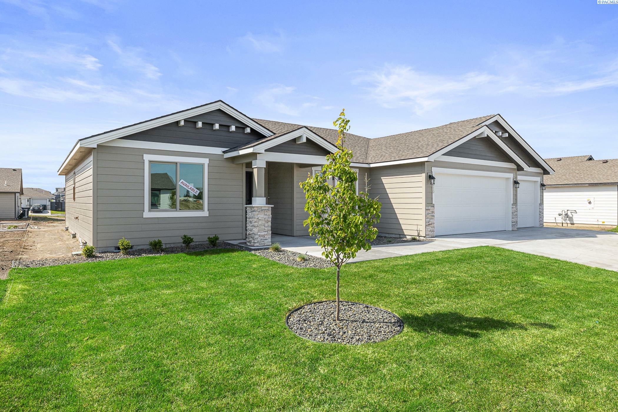 Property Photo: 10510 Danube Dr WA 99301
