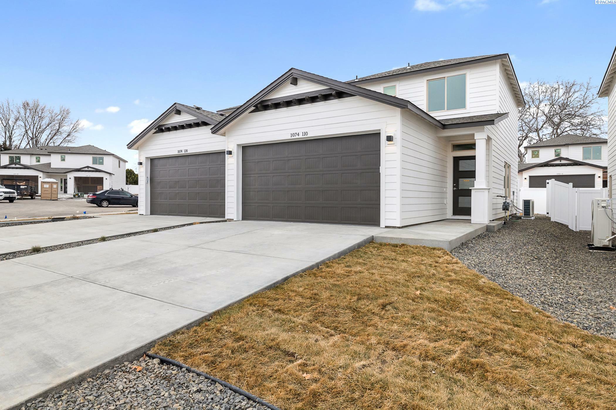 Property Photo: 1074 S Underwood Pl WA 99337