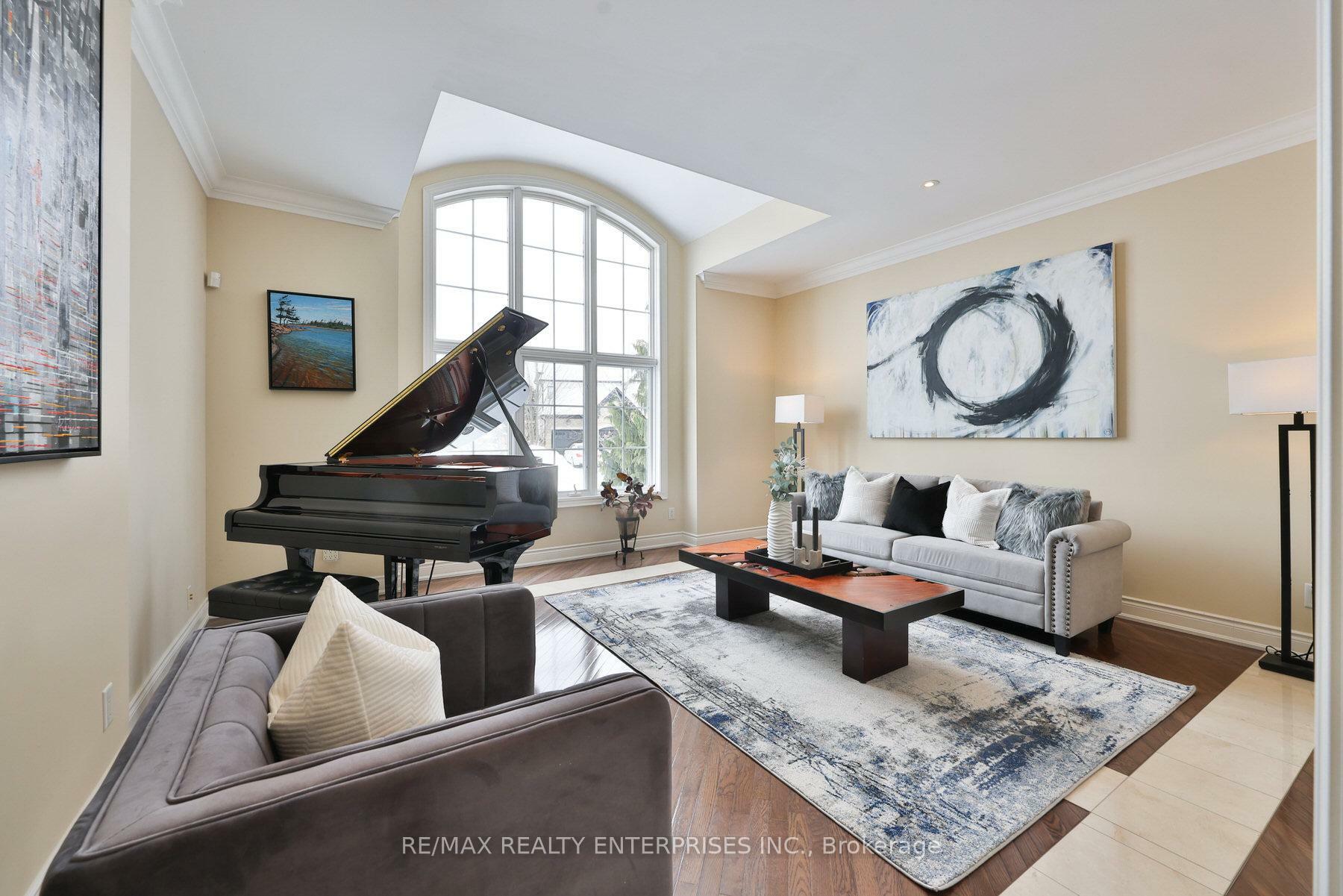 Property Photo: 1178 Sienna Street ON L5H 4L5