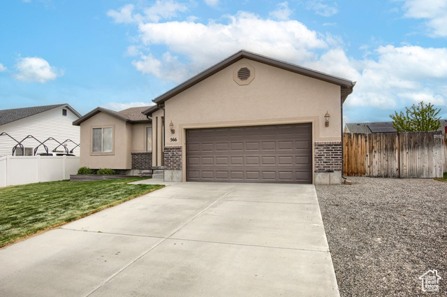Property Photo: 566 N 640 W UT 84074