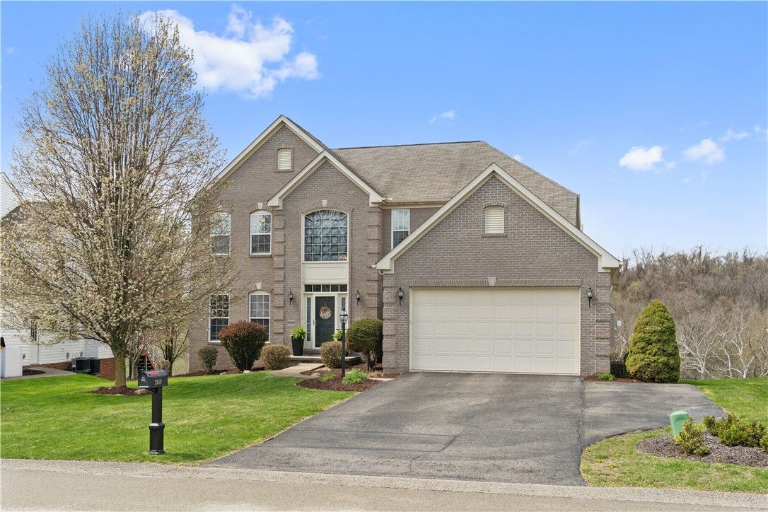 Property Photo: 2059 Majestic Drive PA 15317