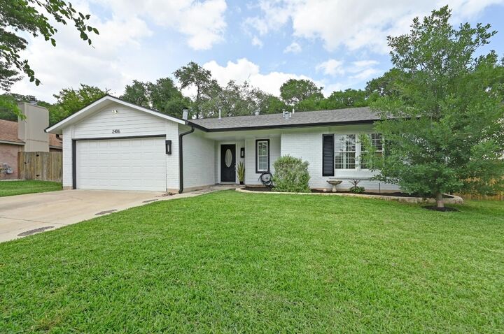 Property Photo: 2406 Burly Oak Drive TX 78745