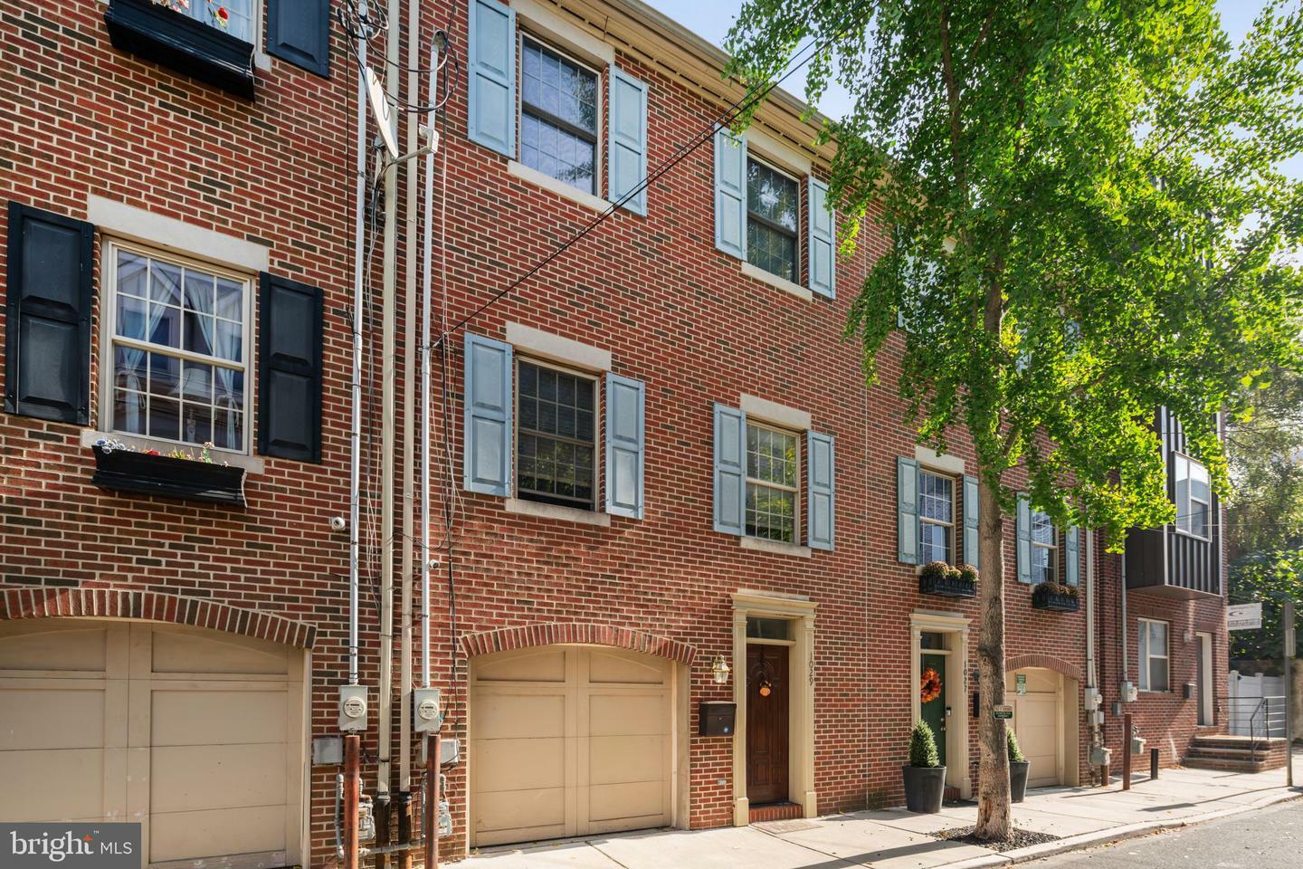 Property Photo: 1029 N Leithgow Street PA 19123