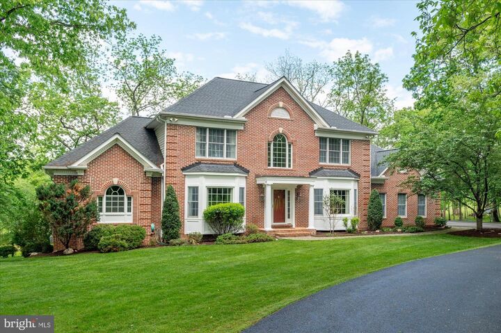 17017 Lakewood Court  Purcellville VA 20132 photo