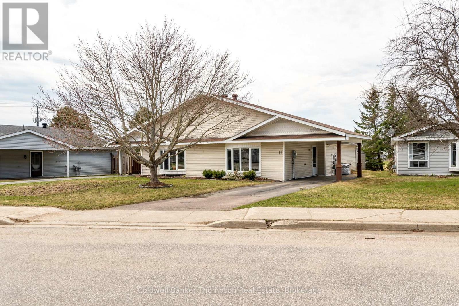 Property Photo: 14 Pinecone Drive ON P1L 2G3
