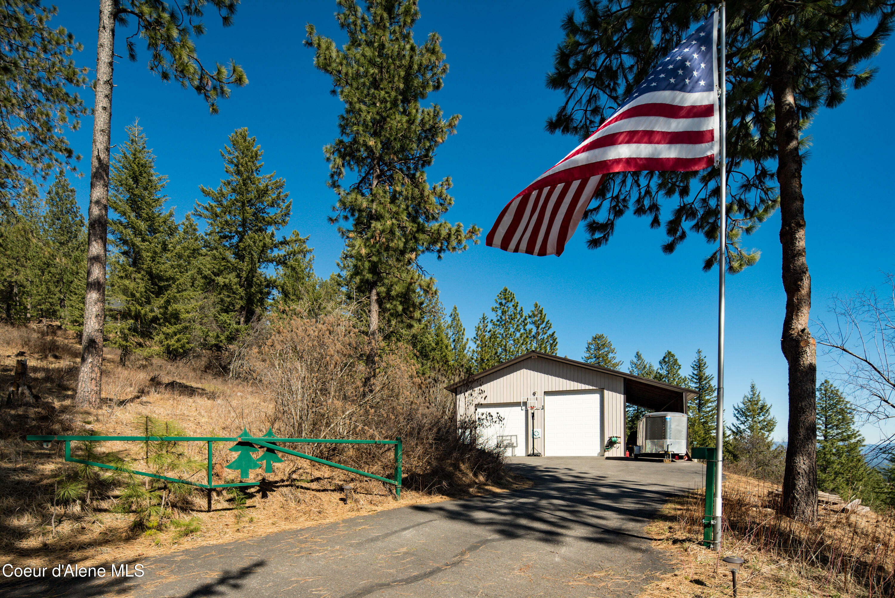 9425 W Sausser Dr  Coeur D'Alene ID 83814 photo