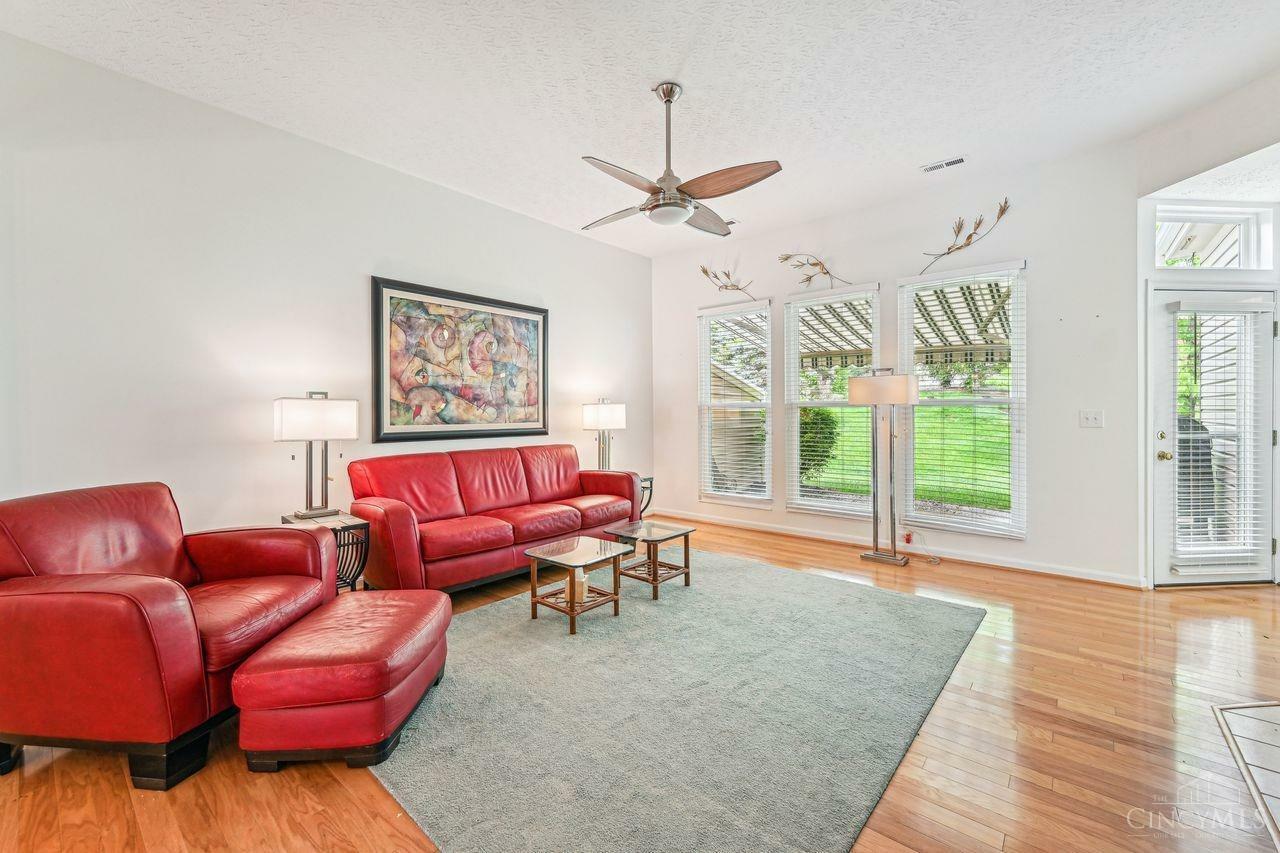 Property Photo: 4122 Woodsly Drive OH 45103