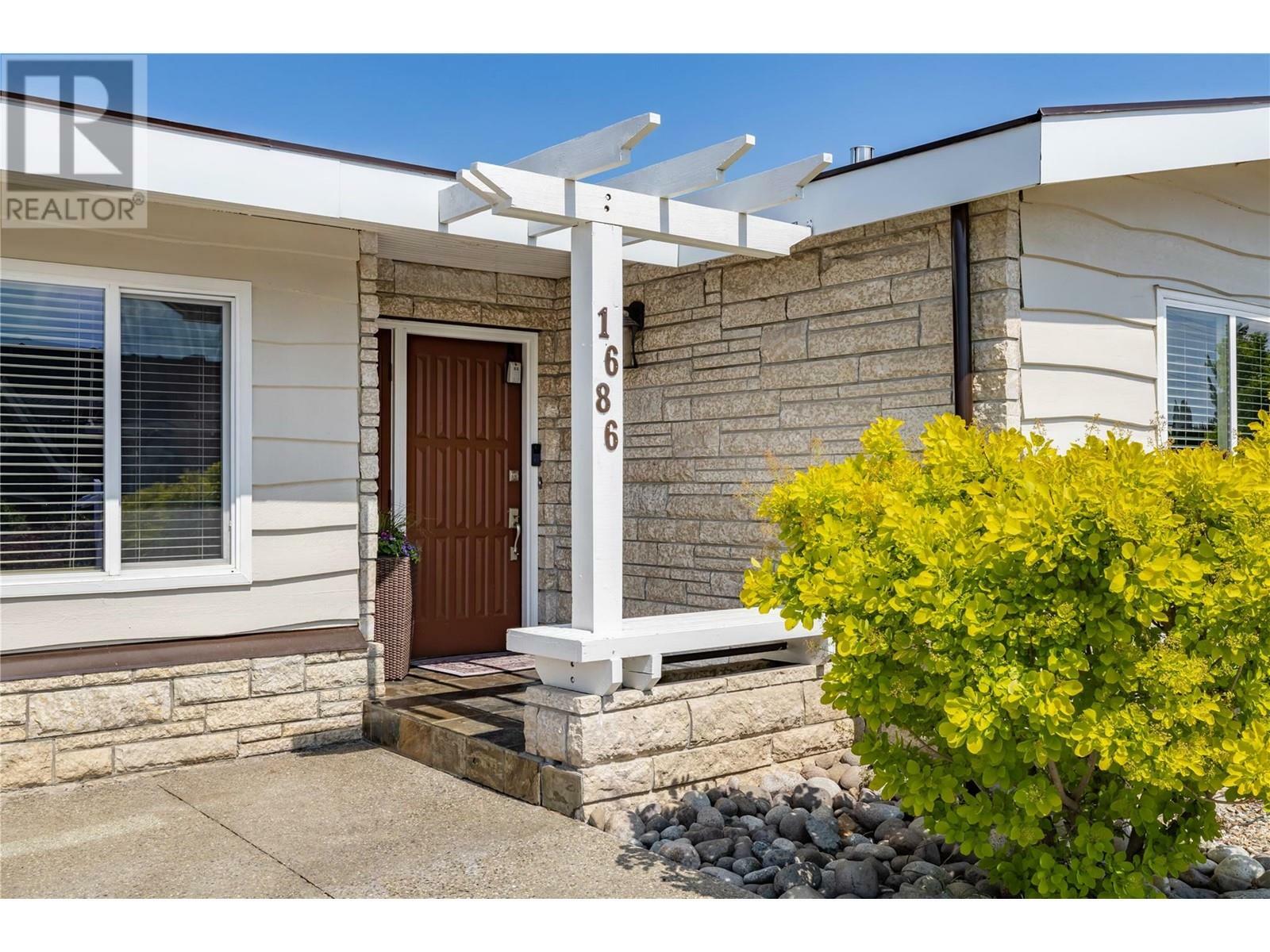 Property Photo: 1686 Pritchard Drive BC V4T 1X5