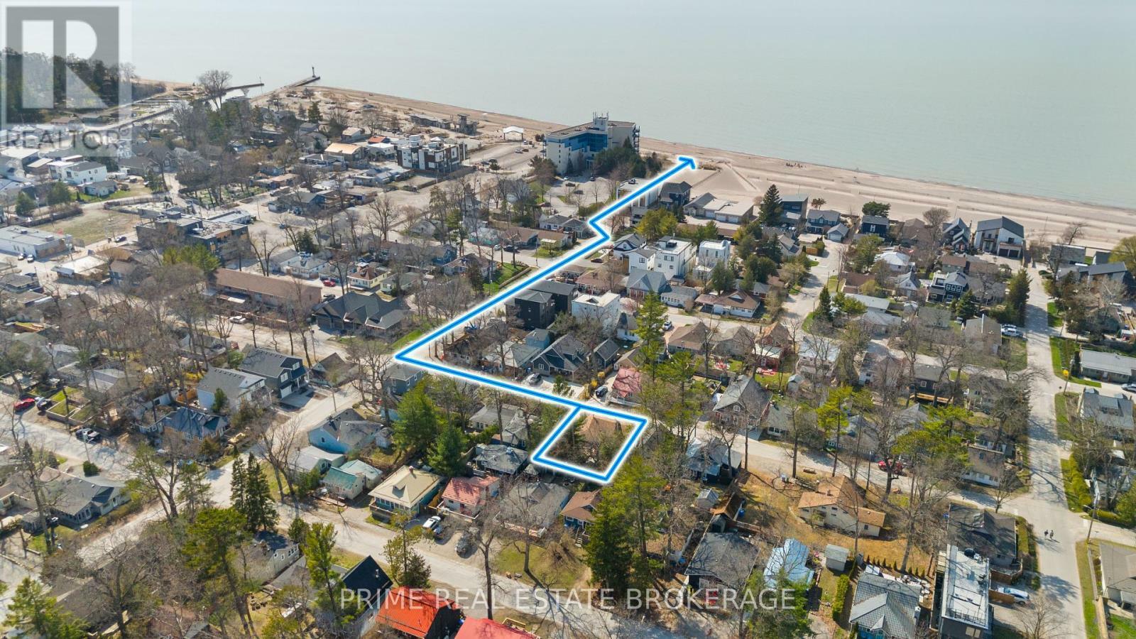 Property Photo: 28 Woodward Avenue ON N0M 1T0