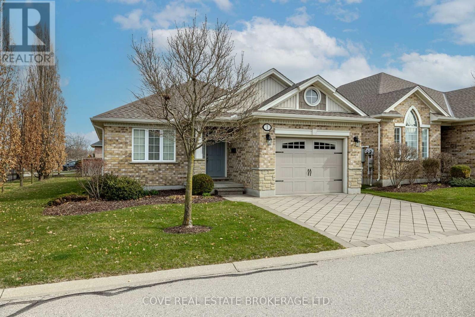 Property Photo: 45 Lake Margaret Trail 1 ON N5R 6M5