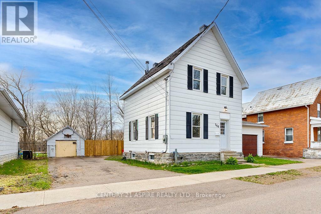 568 Moffat Street  Pembroke ON K8A 3Y1 photo