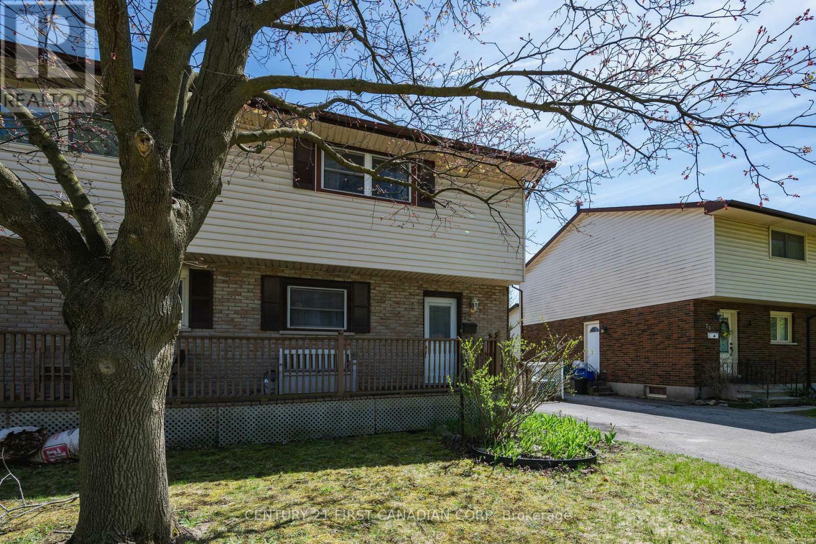Property Photo: 72 Cartier Road ON N5V 1G5
