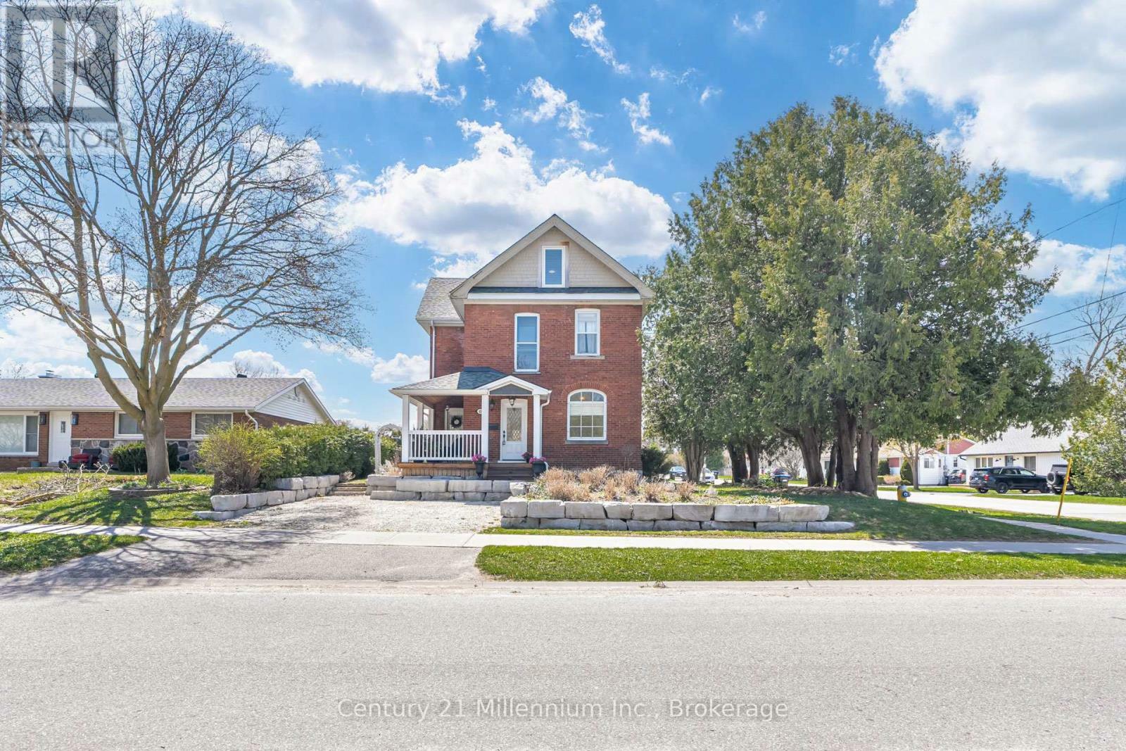 Property Photo: 439 Birch Street ON L9Y 2W4