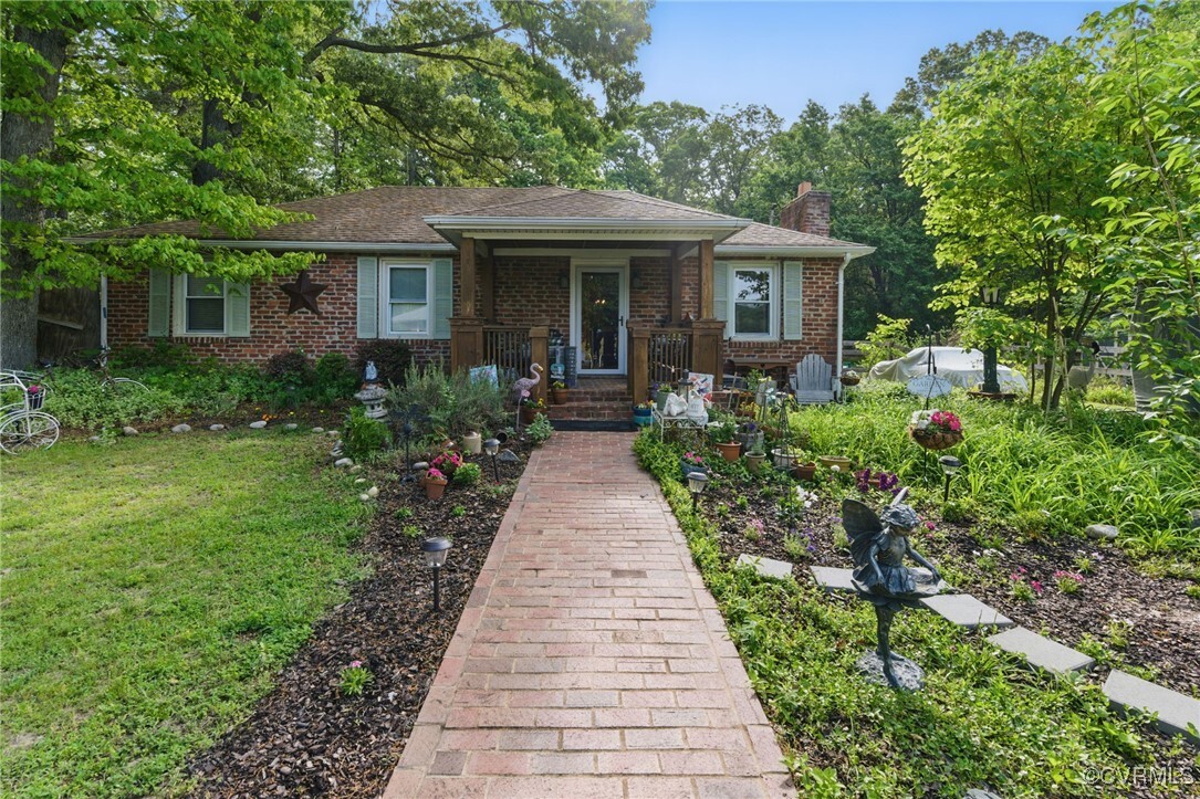 Property Photo: 10512 Old Telegraph Road VA 23005
