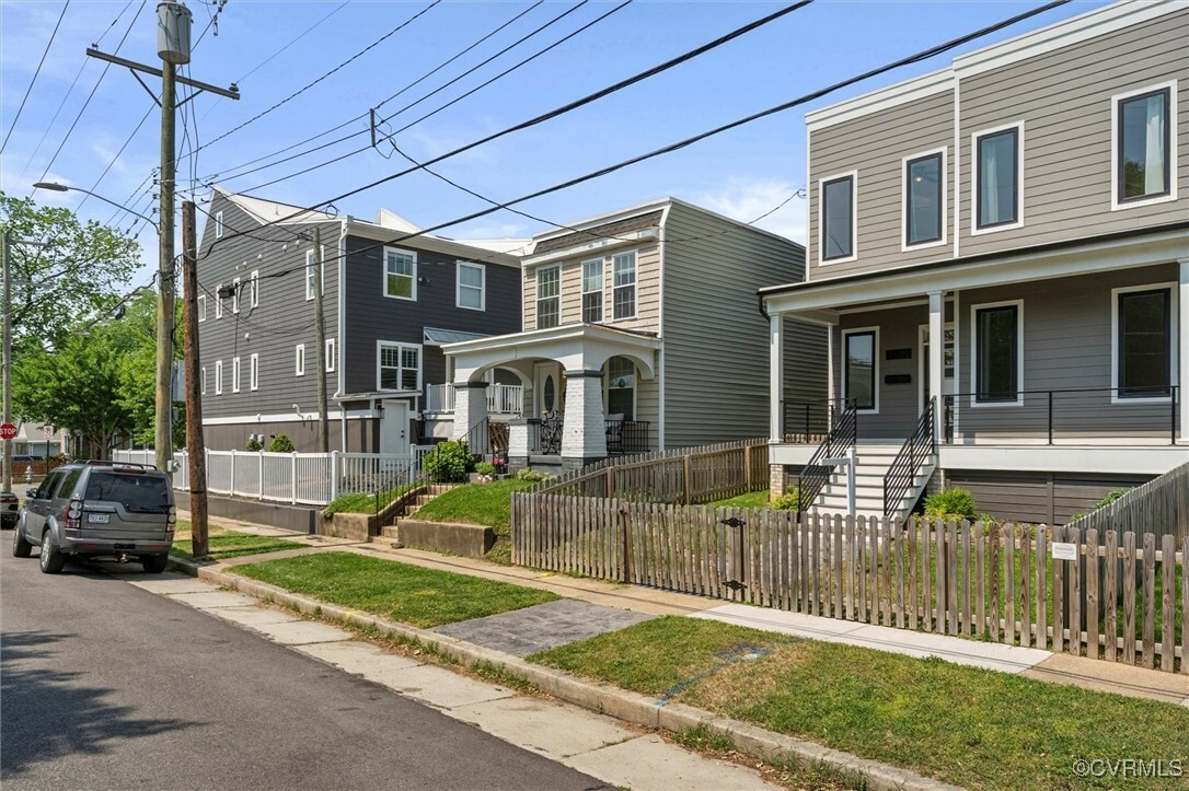 Property Photo: 810 N 32nd Street VA 23223