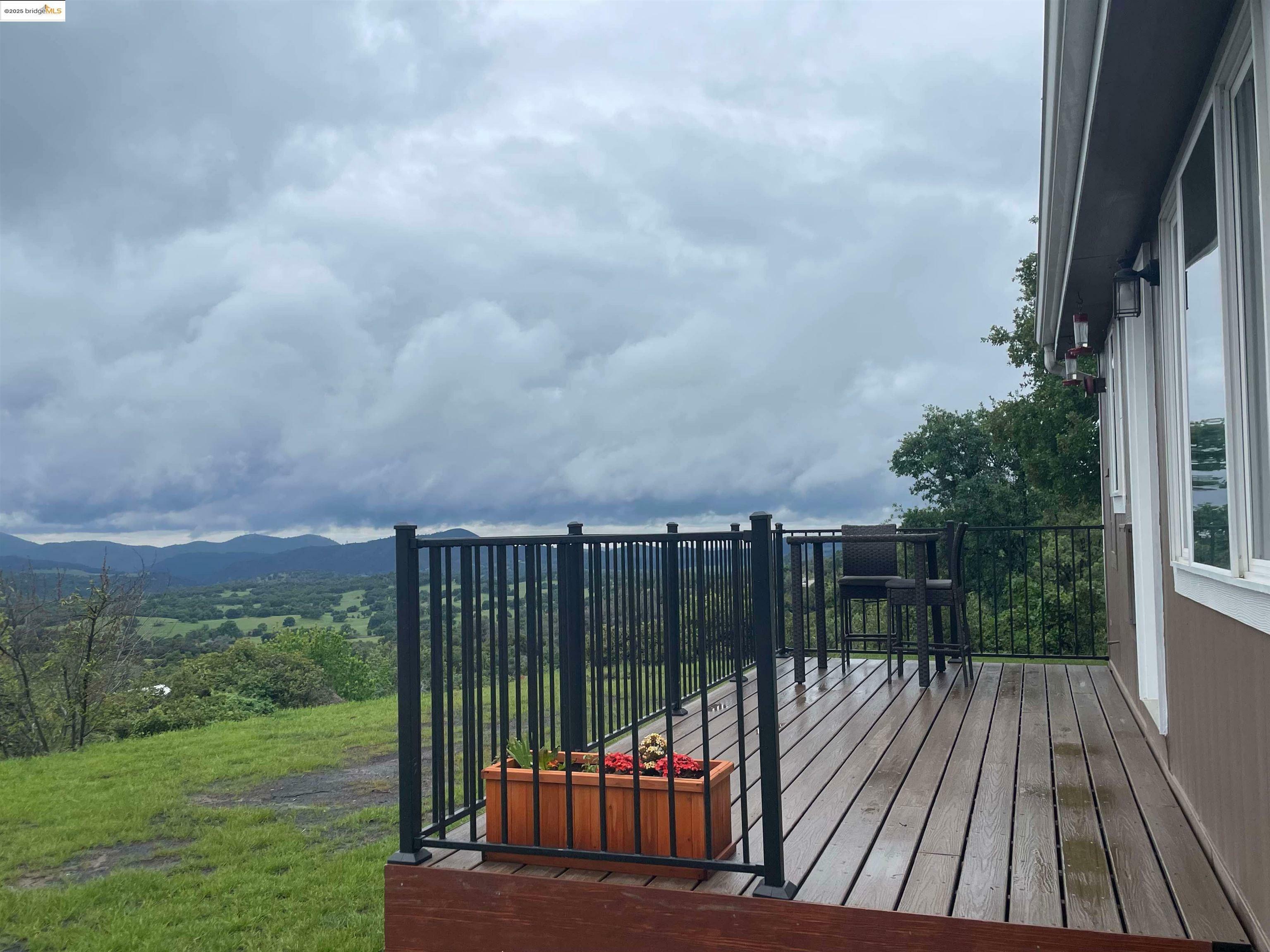 Property Photo: 14865 W Blue Bell Rd CA 95370