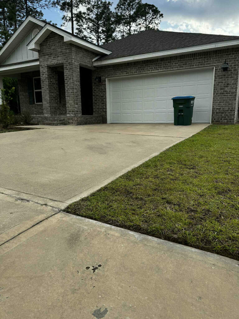 Property Photo: 6620 Spyglass Hill Road FL 32567