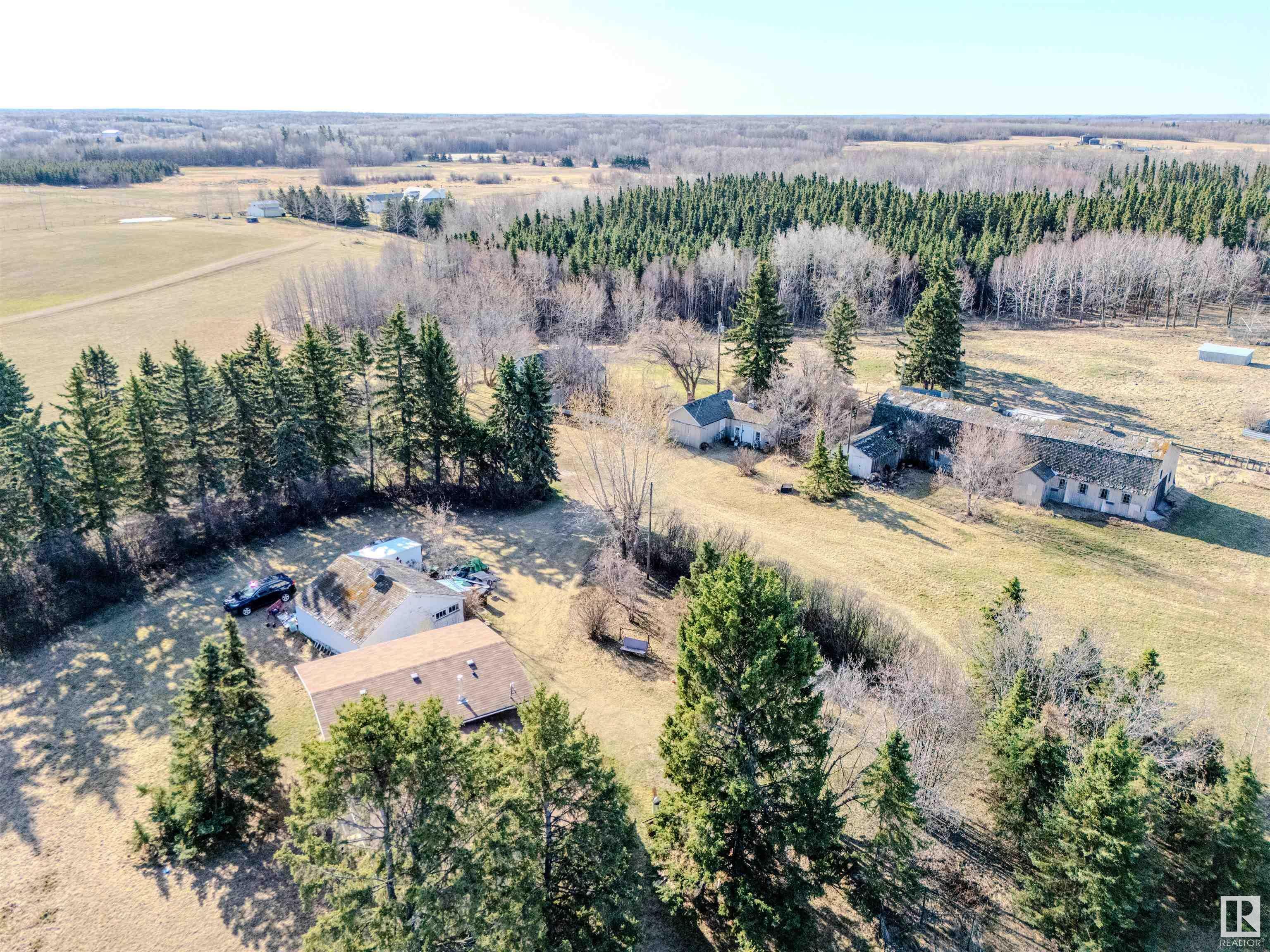 Property Photo: 22371 Twp Road 512 AB T8C 1H2