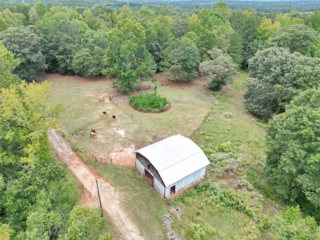 Property Photo: 204 Lunsford Road GA 30233