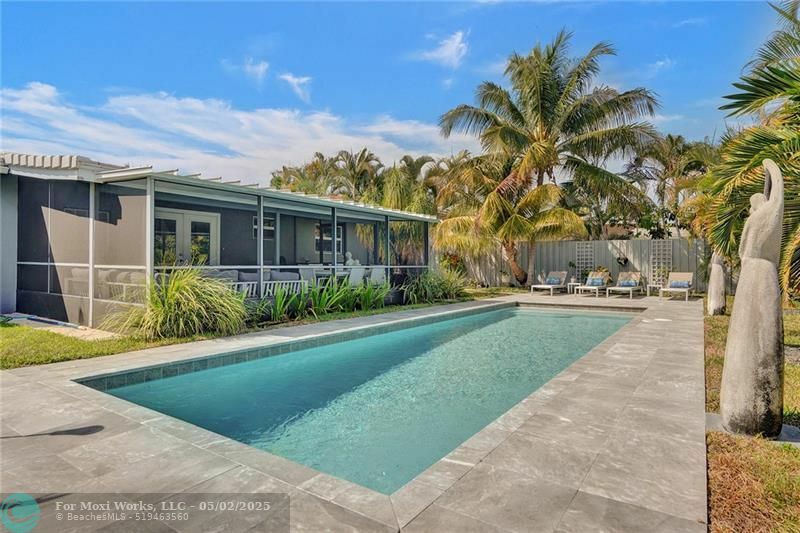 Property Photo: 5120 NE 17th Ave FL 33334