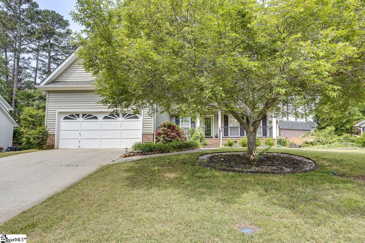 Property Photo: 10 E Fair Isle Drive SC 29681