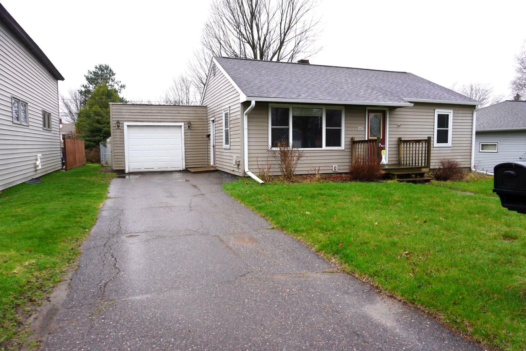 Property Photo: 1607 9th St E WI 54452
