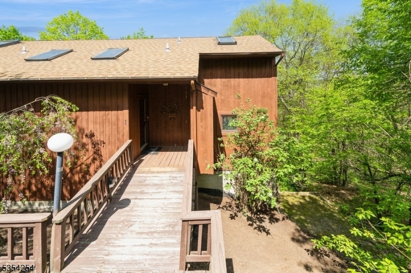 Property Photo: 5 Wimbledon Dr 1 NJ 07462