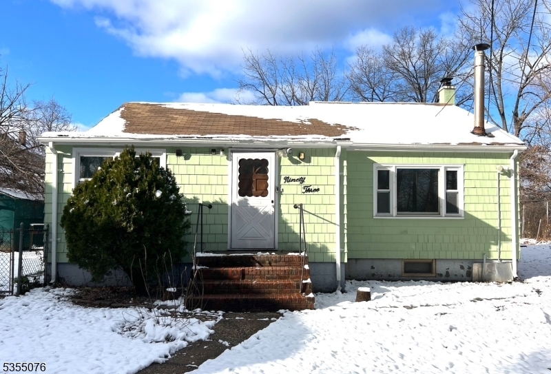 Property Photo: 93 Pennsylvania Ave NJ 07205
