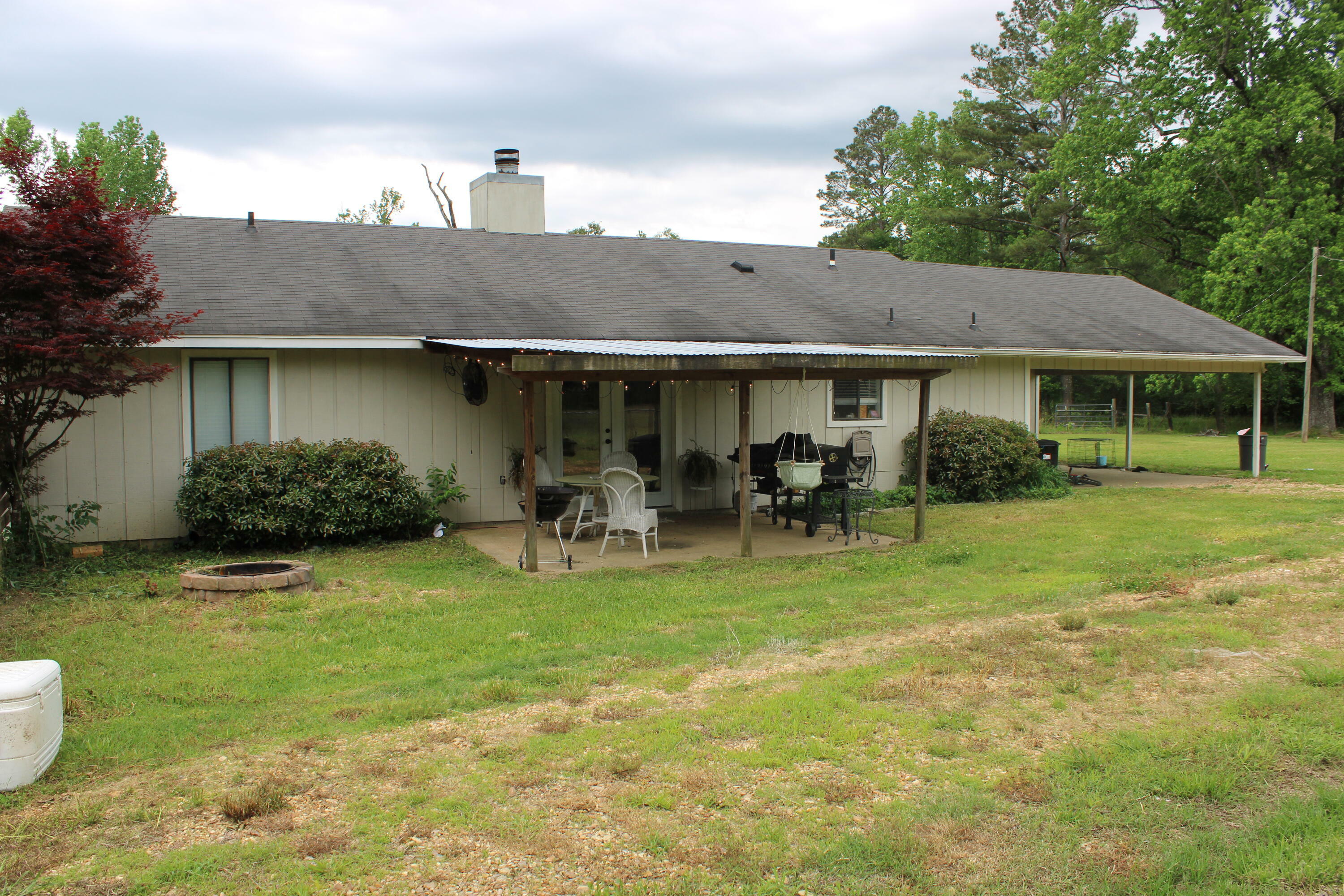 Property Photo: 416 Hillcrest Rd MS 39773