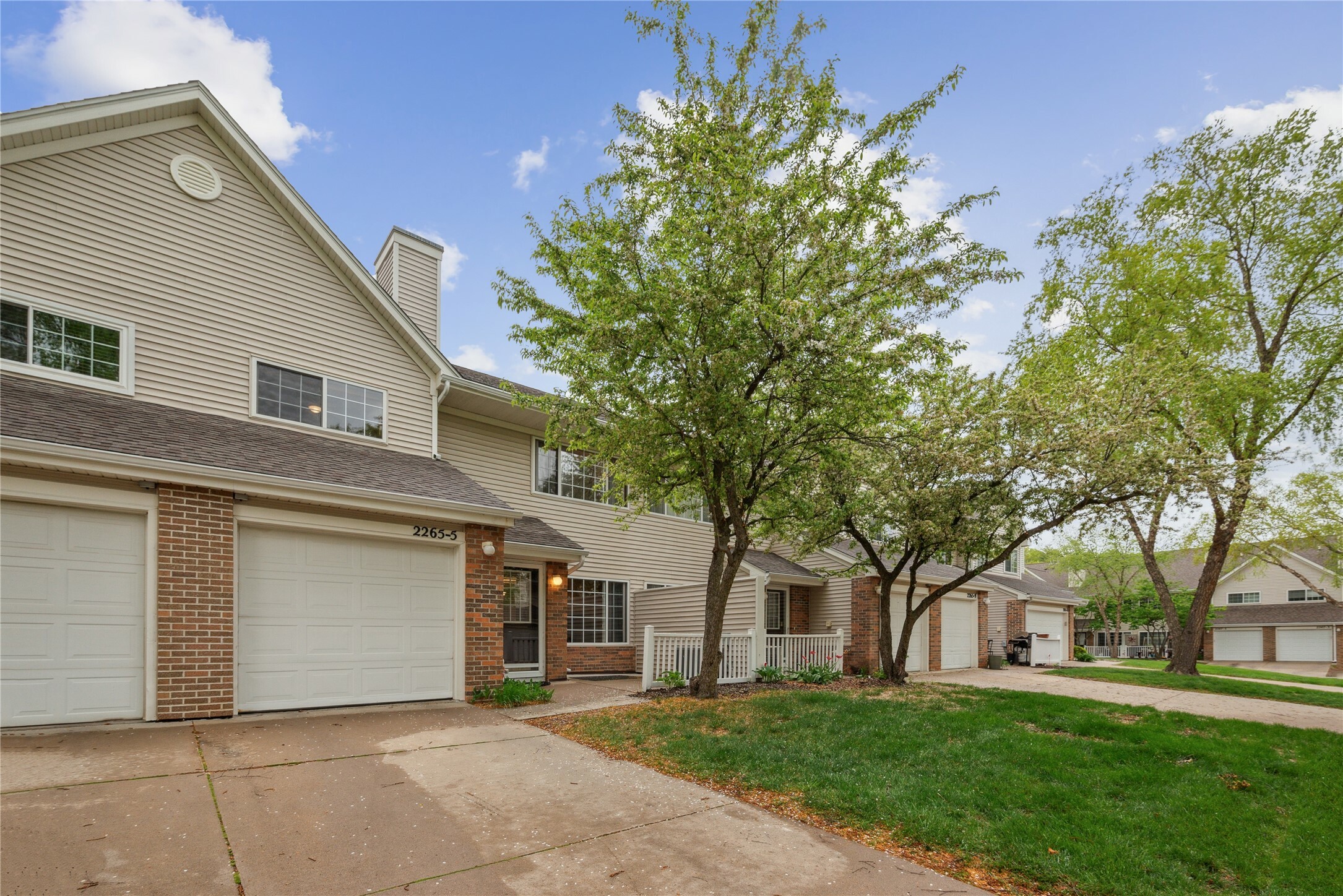 Property Photo: 2265 Grand Avenue IA 50265