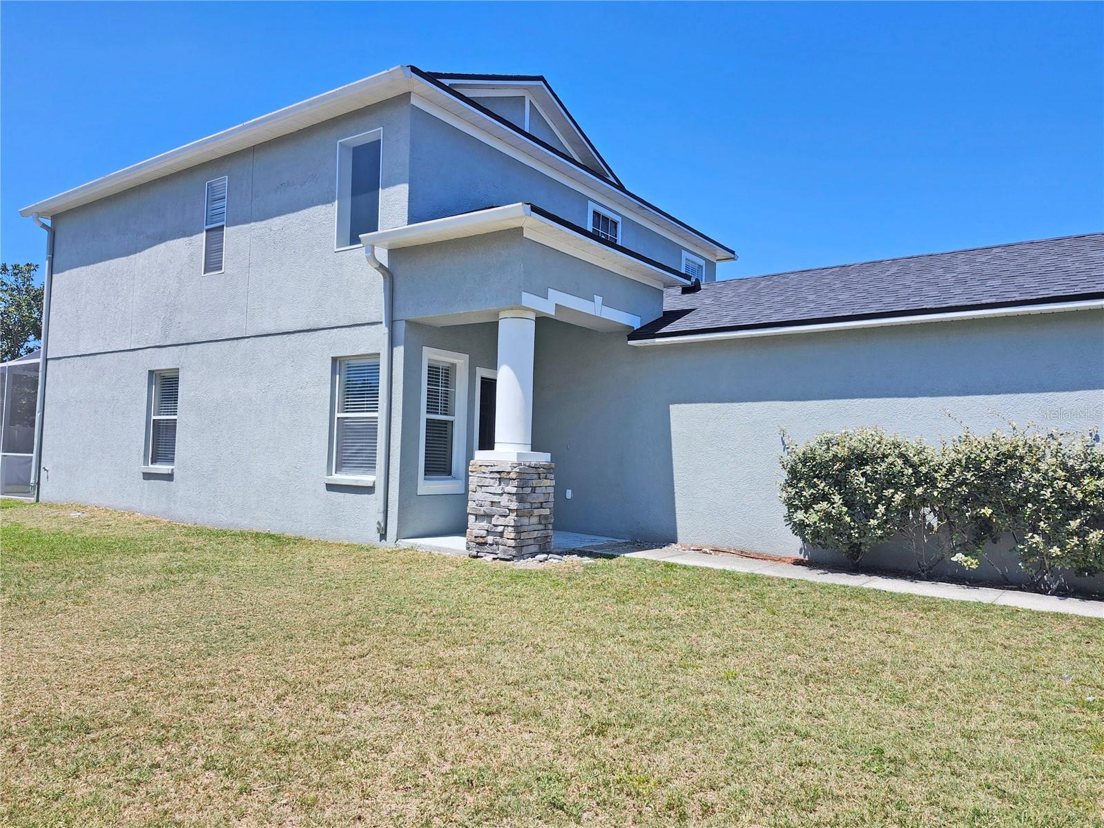 Property Photo: 10238 Perthshire Circle FL 34638